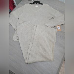 Cyrus Sweater Lounge Set Size Large (Knit Sweater & Pants)
